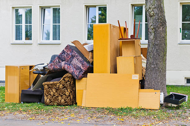 Best Construction Debris Removal  in Darien, IL