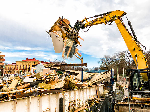 Best Construction Debris Removal  in Darien, IL